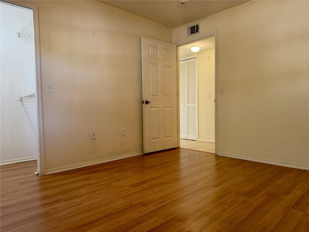 13839 Fairway Island Drive, Unit 1124, Orlando, FL 32837 Photo