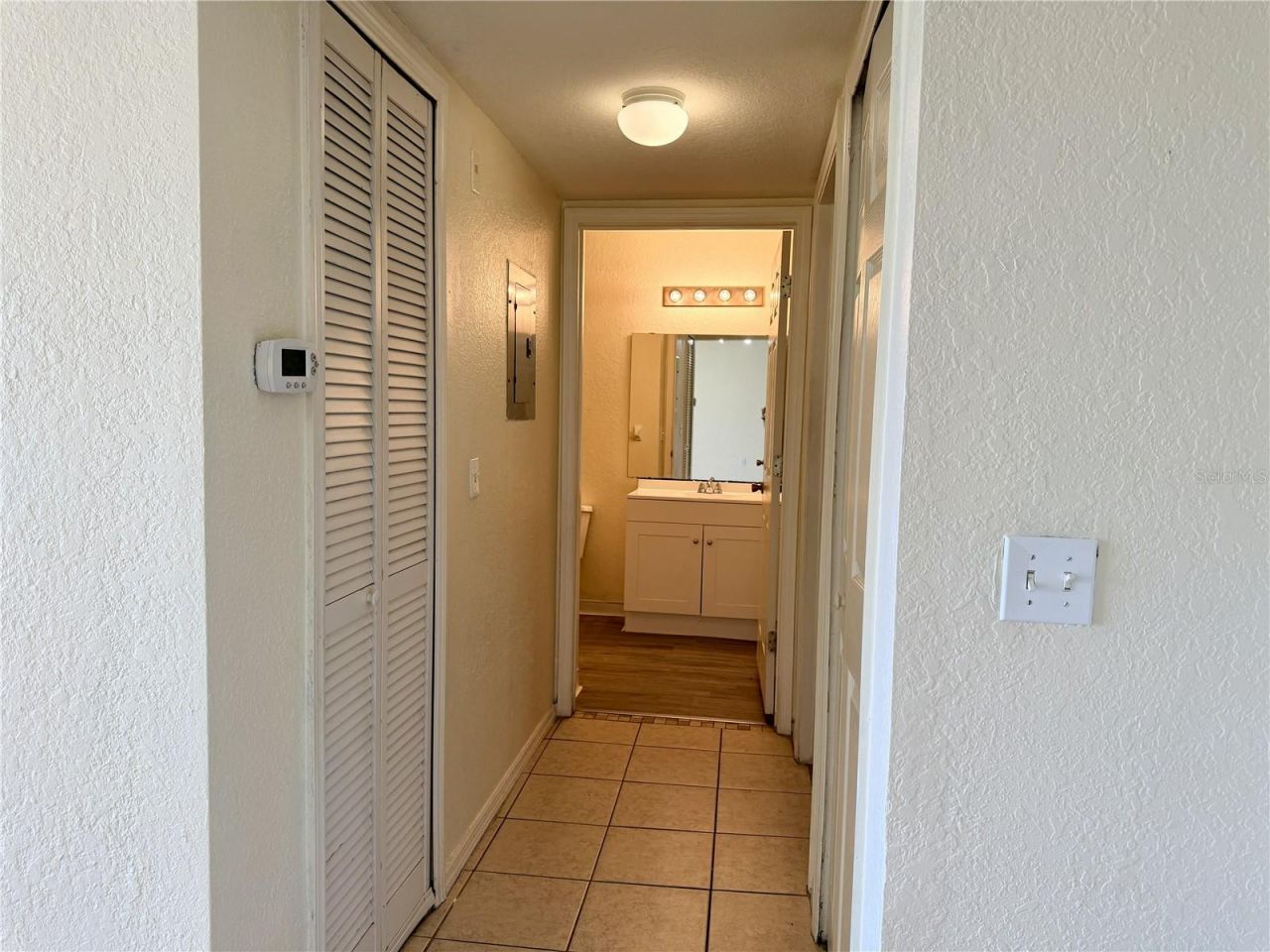 13839 Fairway Island Drive, Unit 1124, Orlando, FL 32837 Photo