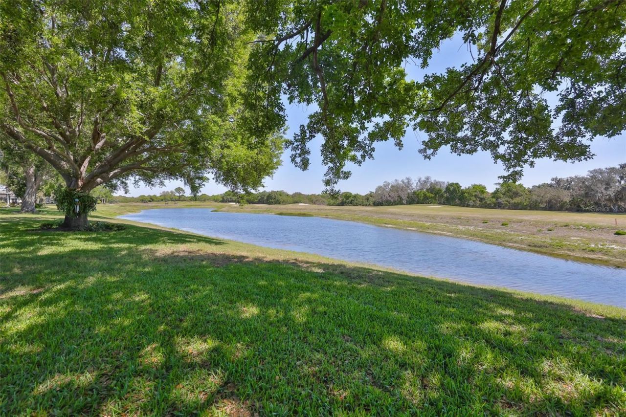 2023 Acadia Greens Drive, Unit 32, Sun City Center, FL 33573 Photo