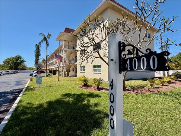 4000 3RD STREET N, Unit 302, ST PETERSBURG, FL 33703