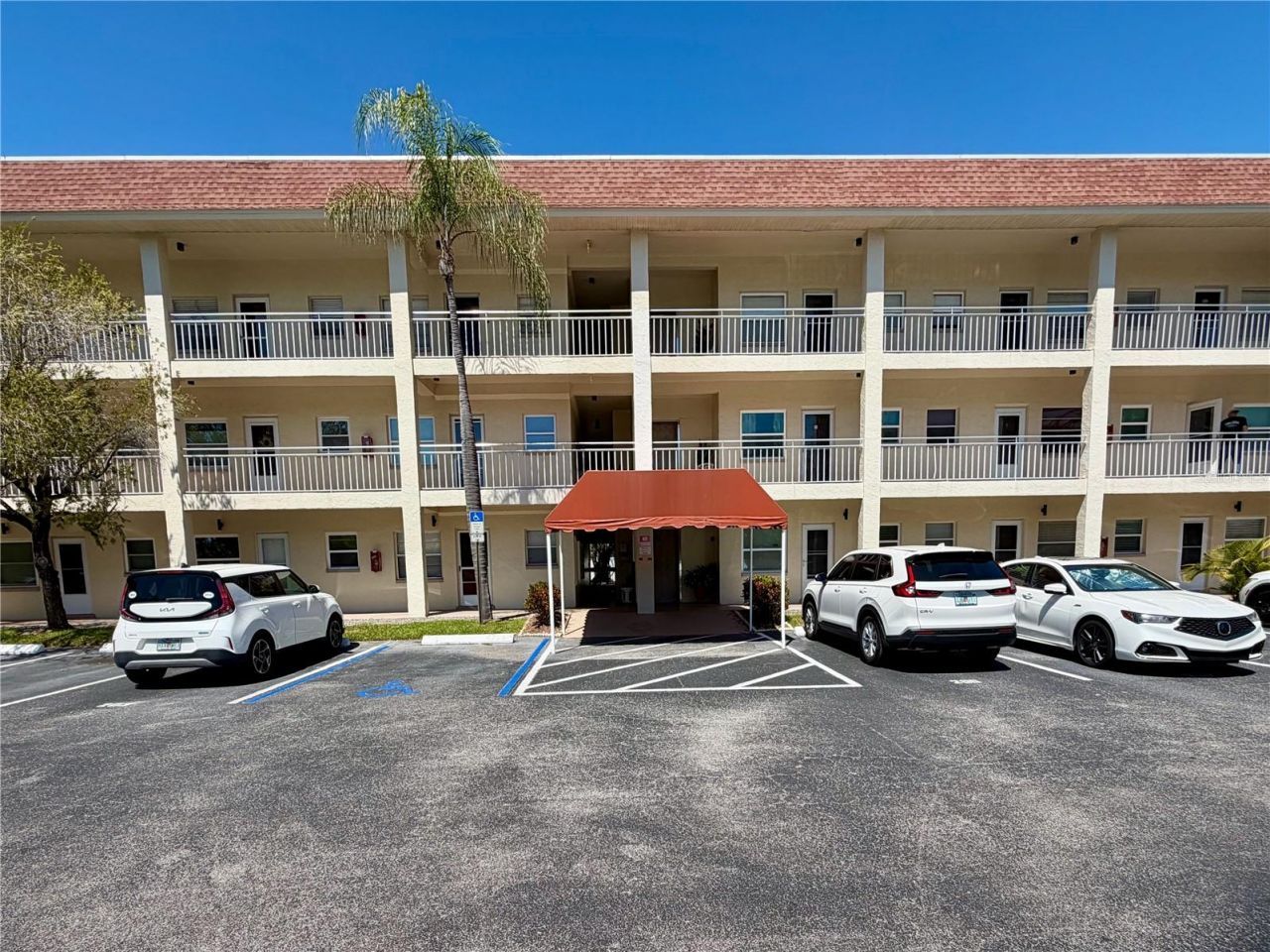4000 3rd Street N, Unit 302, Saint Petersburg, FL 33703 Photo