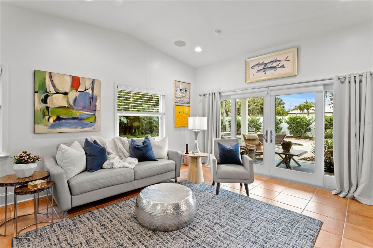 111 Estado Way Ne, Saint Petersburg, FL 33704 Photo