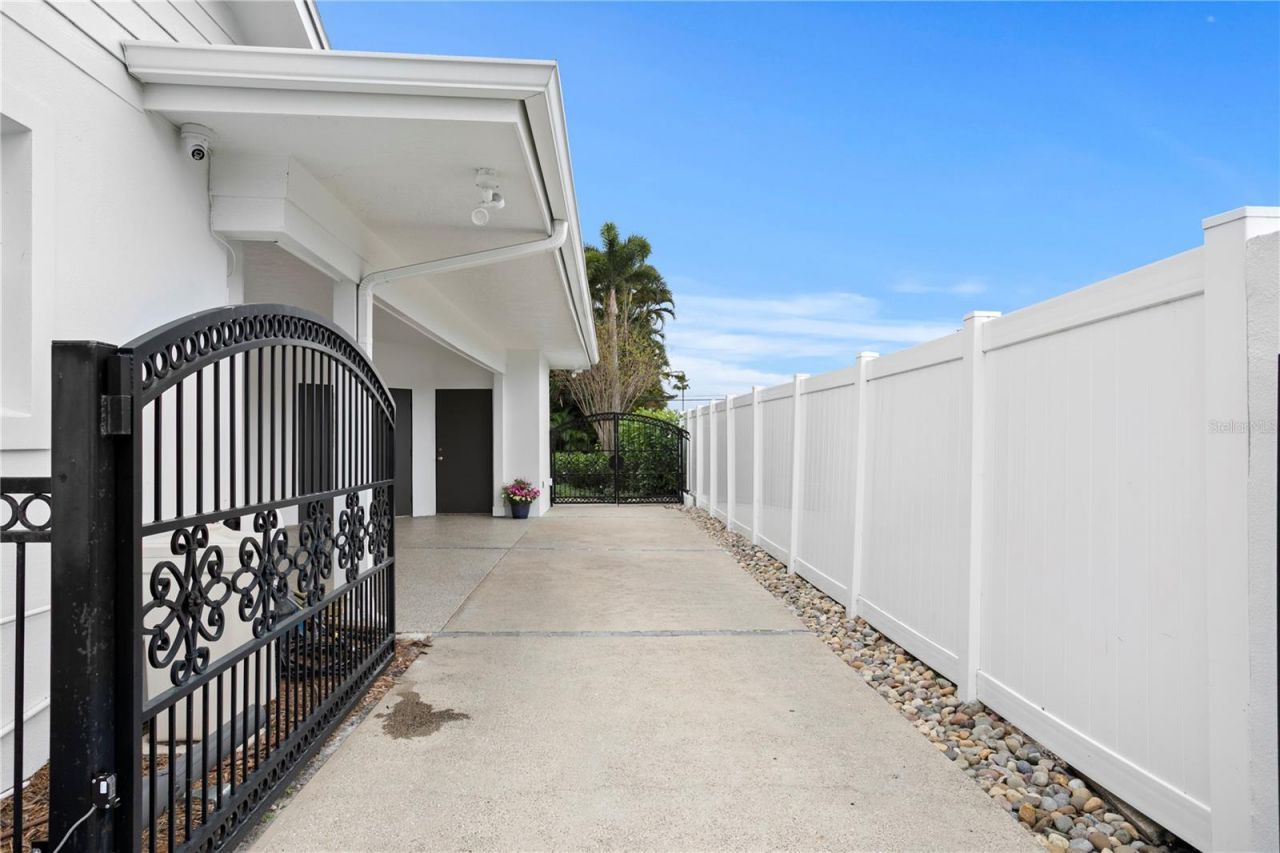 111 Estado Way Ne, Saint Petersburg, FL 33704 Photo