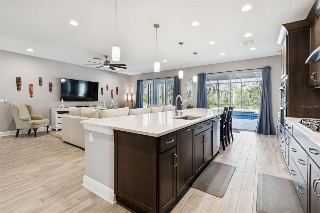 19328 Eagle Creek Lane, Tampa, FL 33647 Photo