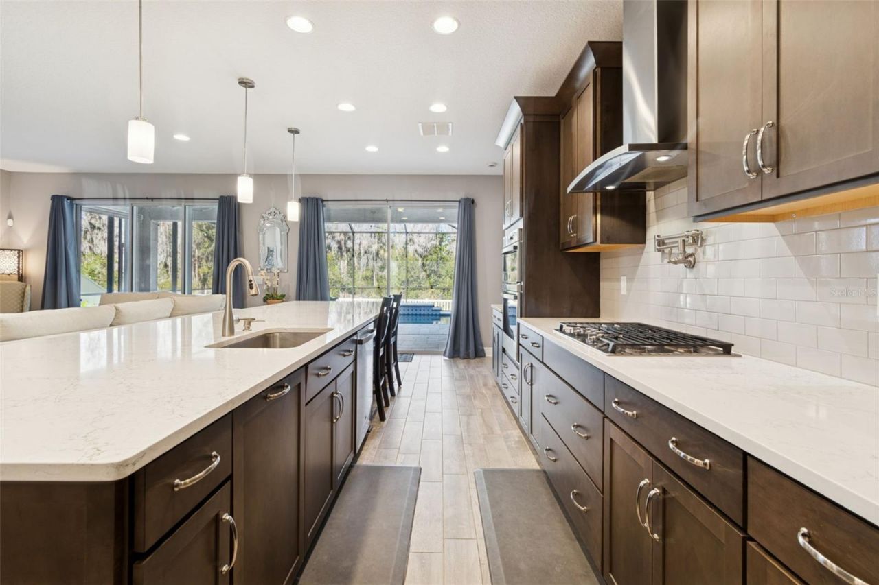 19328 Eagle Creek Lane, Tampa, FL 33647 Photo