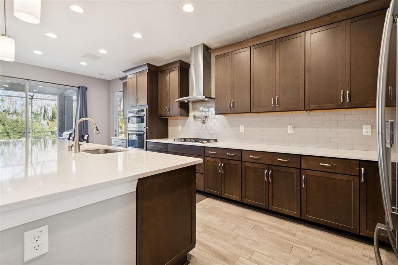 19328 Eagle Creek Lane, Tampa, FL 33647 Photo