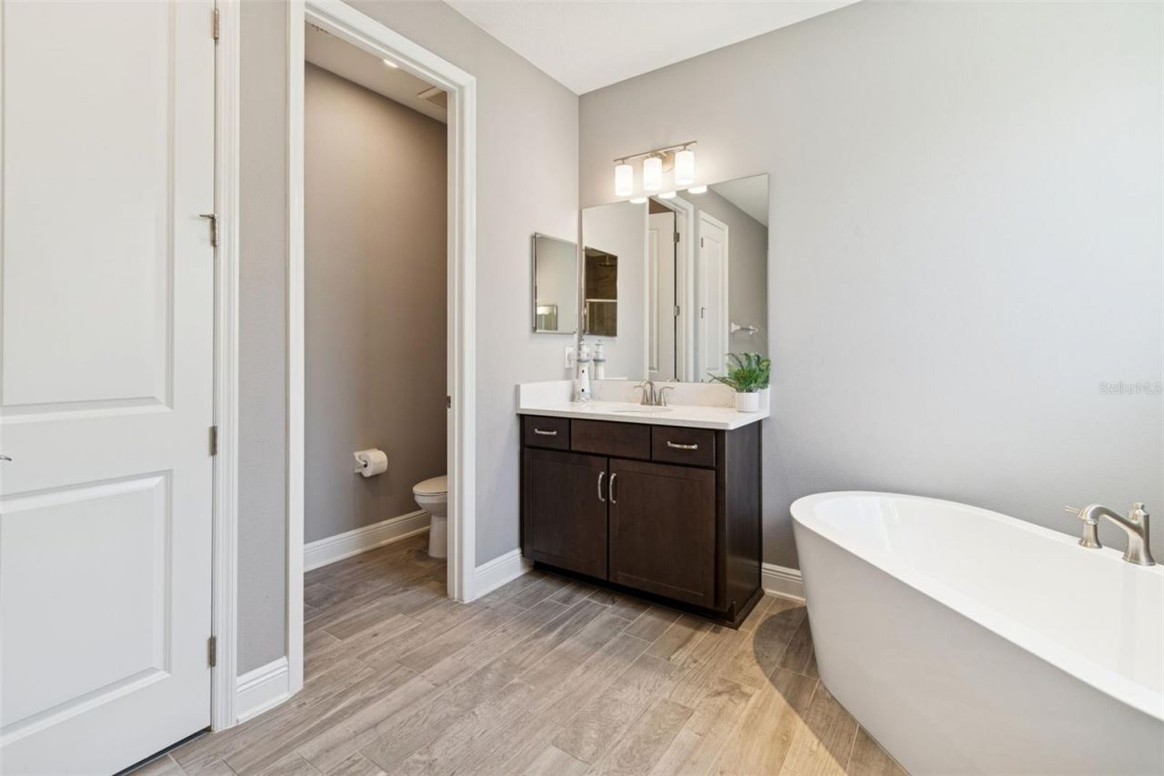 19328 Eagle Creek Lane, Tampa, FL 33647 Photo