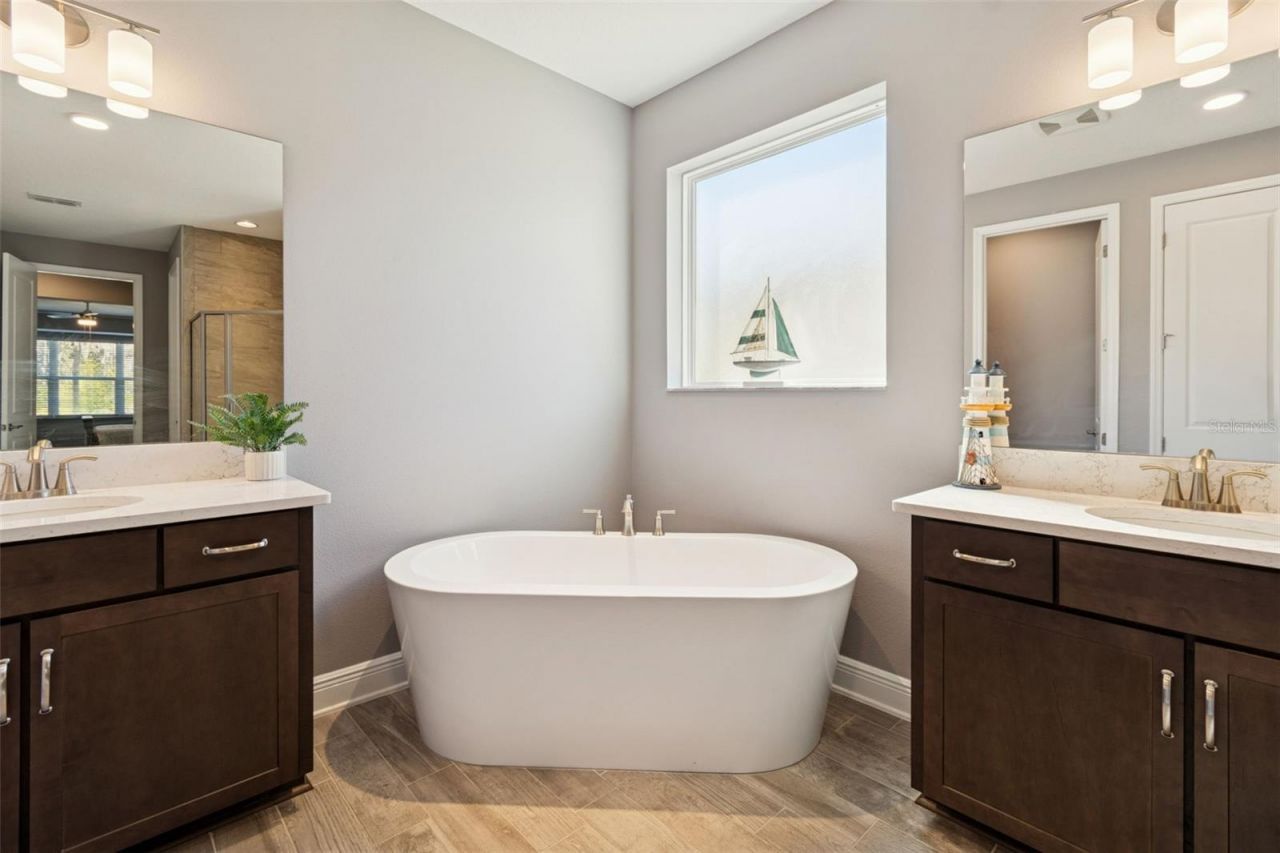 19328 Eagle Creek Lane, Tampa, FL 33647 Photo