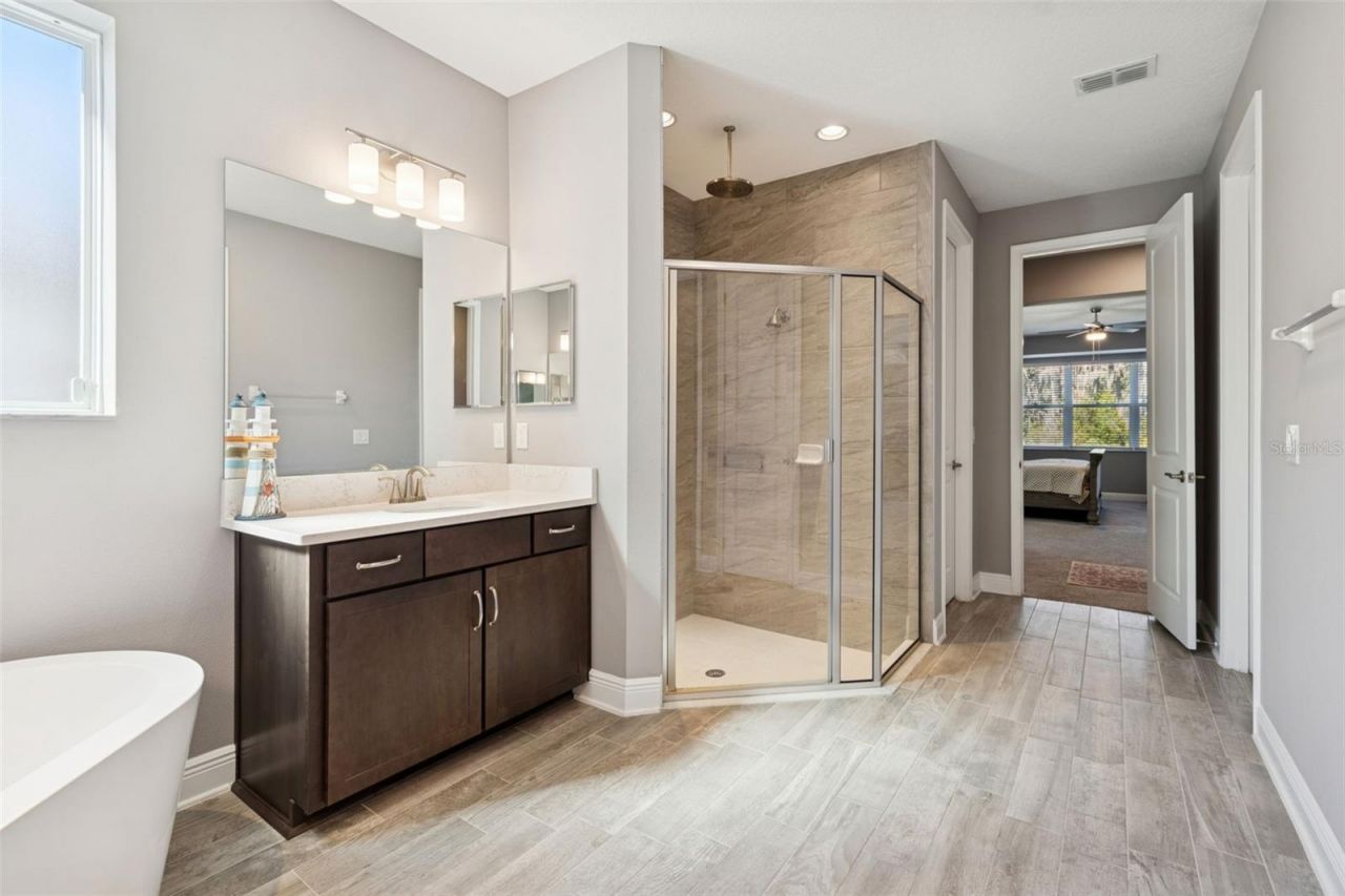 19328 Eagle Creek Lane, Tampa, FL 33647 Photo