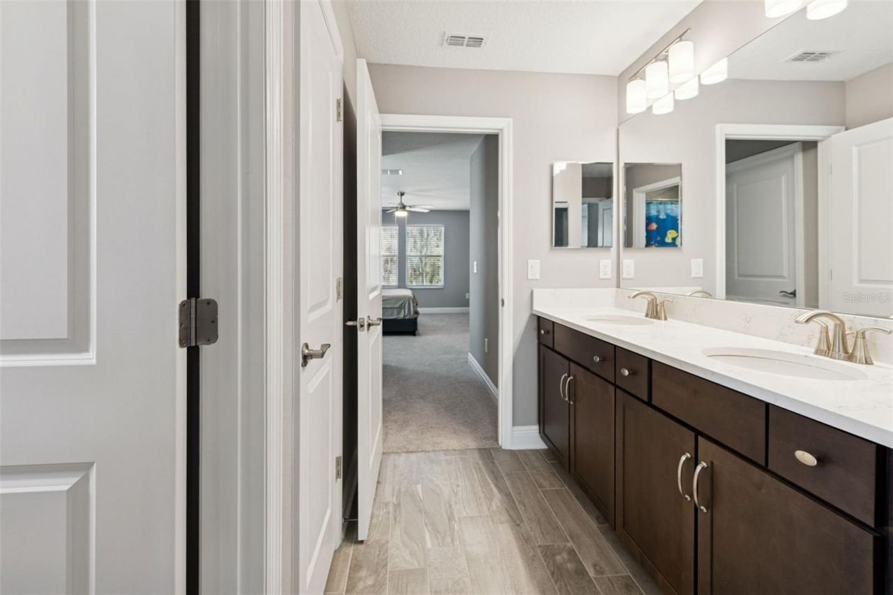 19328 Eagle Creek Lane, Tampa, FL 33647 Photo