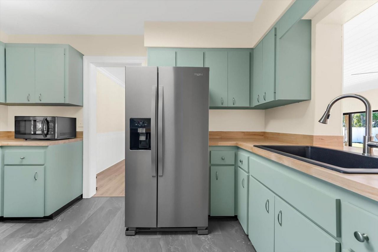 7807 Senrab Drive, Bradenton, FL 34209 Photo