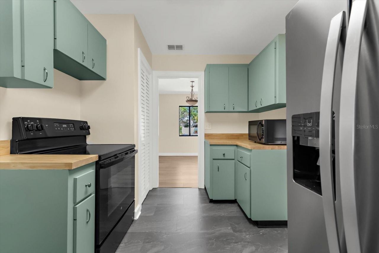 7807 Senrab Drive, Bradenton, FL 34209 Photo