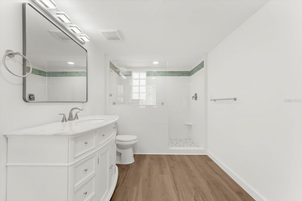 7807 Senrab Drive, Bradenton, FL 34209 Photo