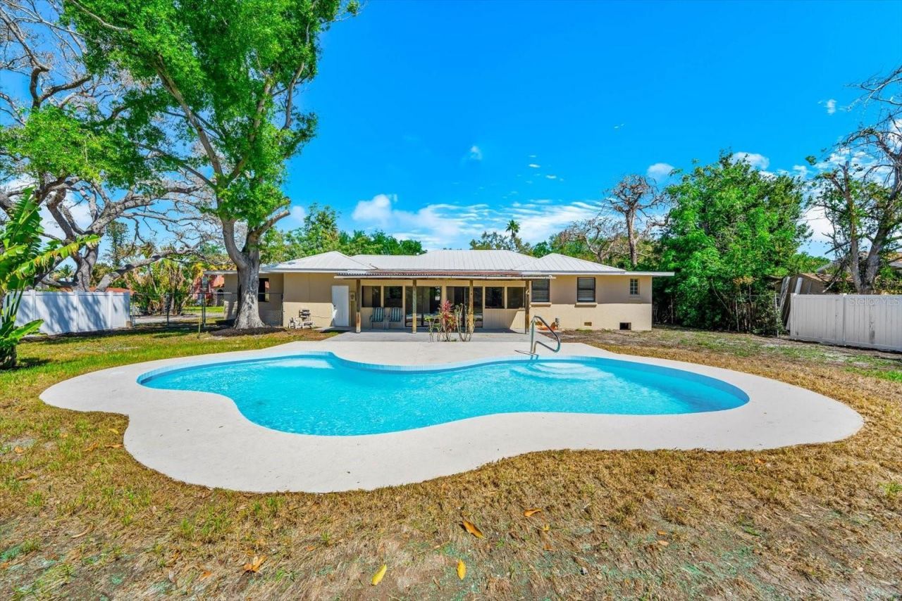 7807 Senrab Drive, Bradenton, FL 34209 Photo