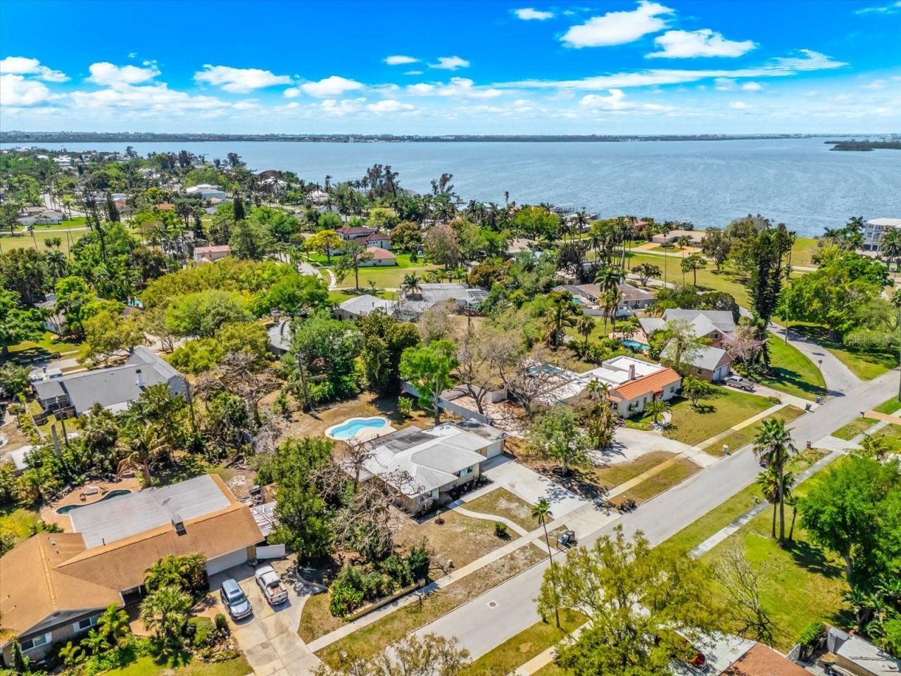 7807 Senrab Drive, Bradenton, FL 34209 Photo