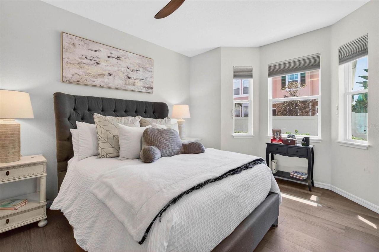 594 52nd Terrace N, Saint Petersburg, FL 33703 Photo