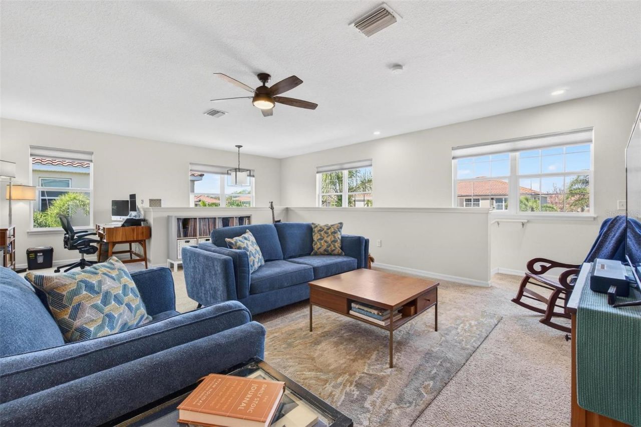 594 52nd Terrace N, Saint Petersburg, FL 33703 Photo