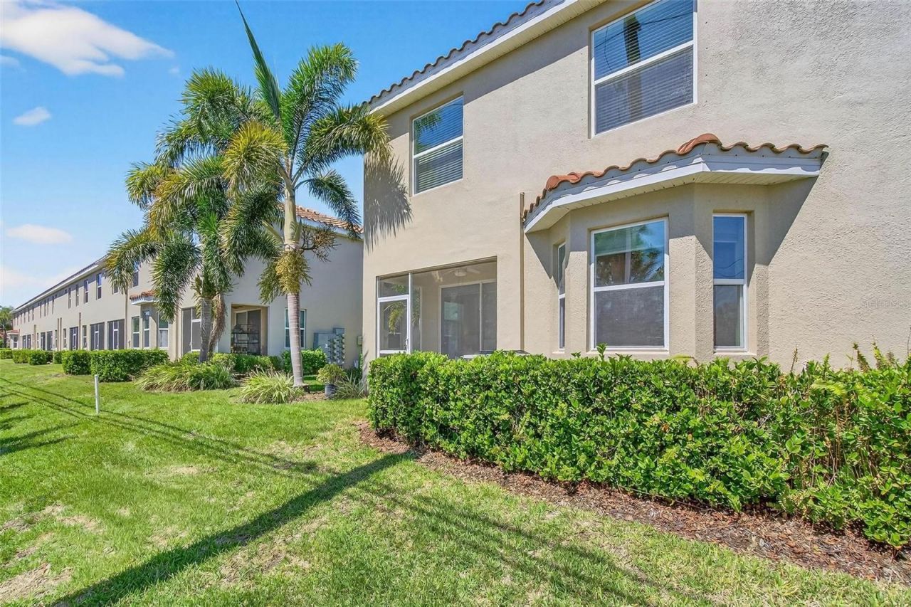 594 52nd Terrace N, Saint Petersburg, FL 33703 Photo