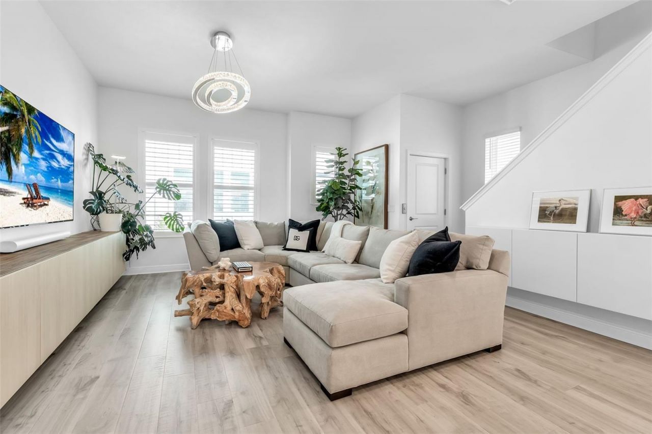 2554 Ruffing Court , Sarasota, FL 34237 Photo