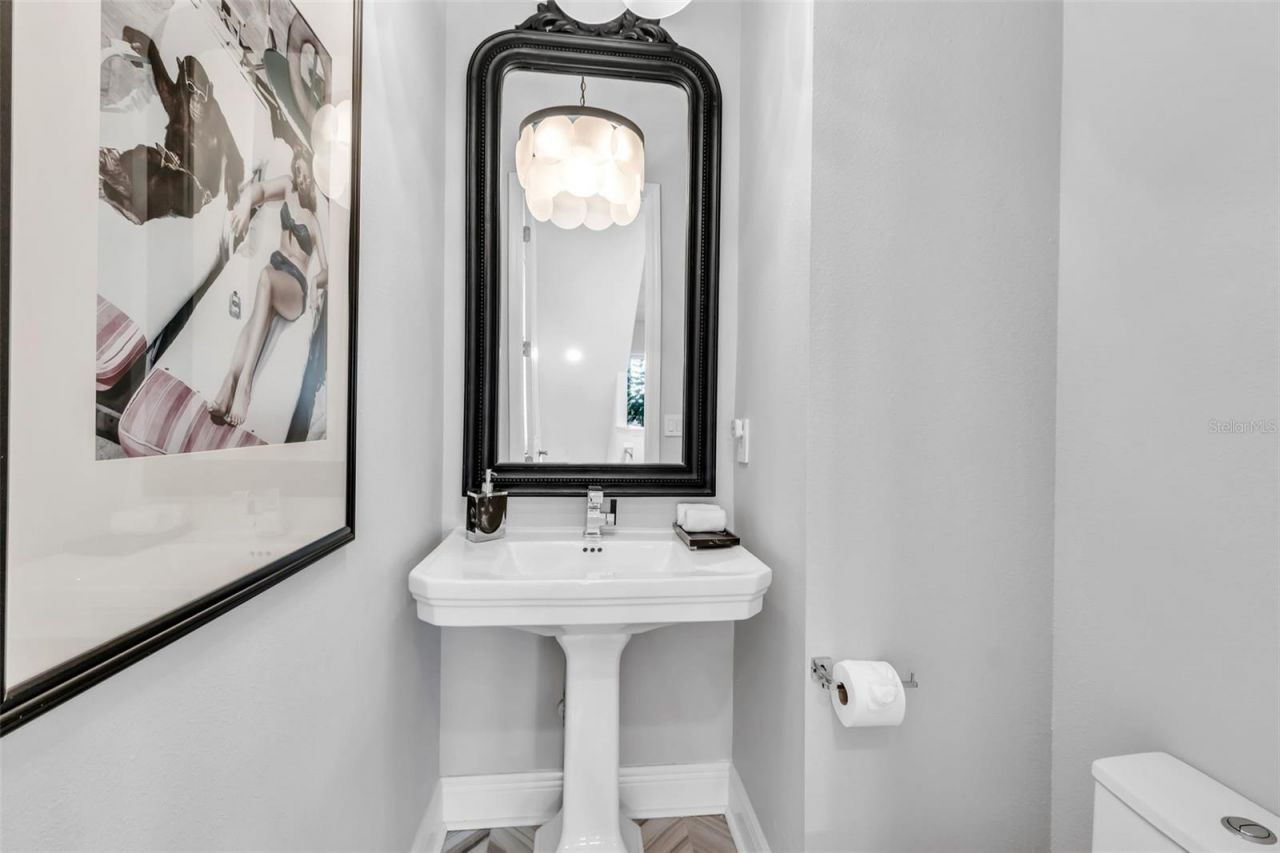 2554 Ruffing Court , Sarasota, FL 34237 Photo