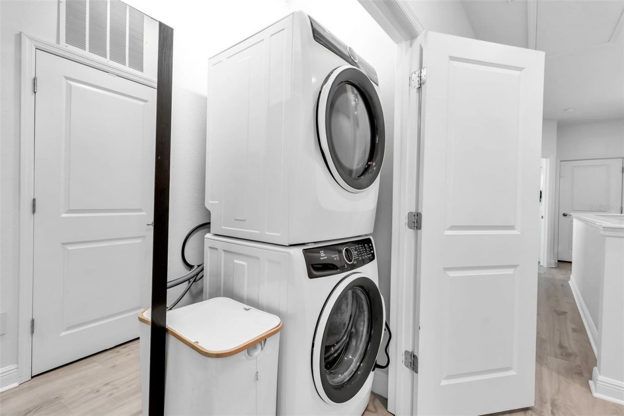 2554 Ruffing Court , Sarasota, FL 34237 Photo