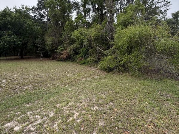 24615 SE 101ST AVENUE, HAWTHORNE, FL 32640