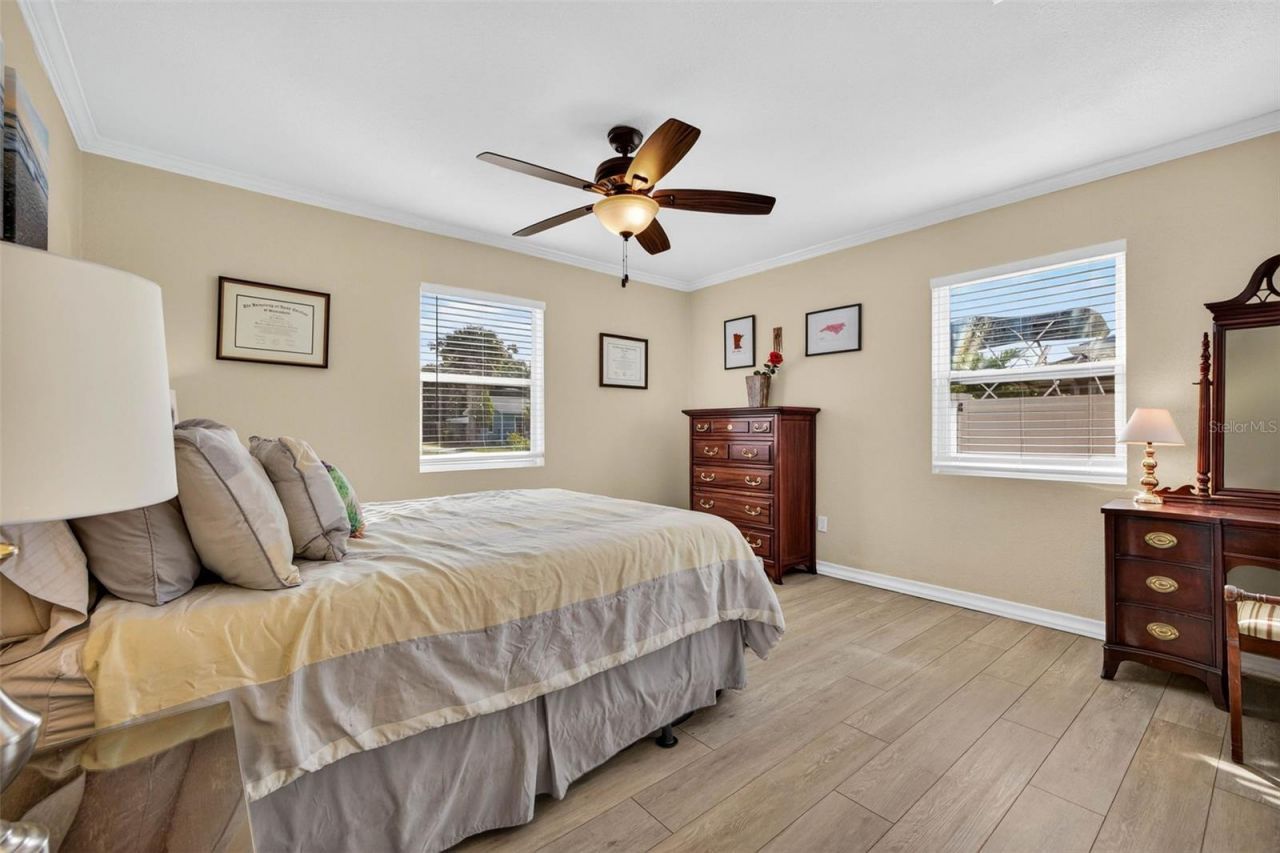 1334 59th Street N, Saint Petersburg, FL 33710 Photo