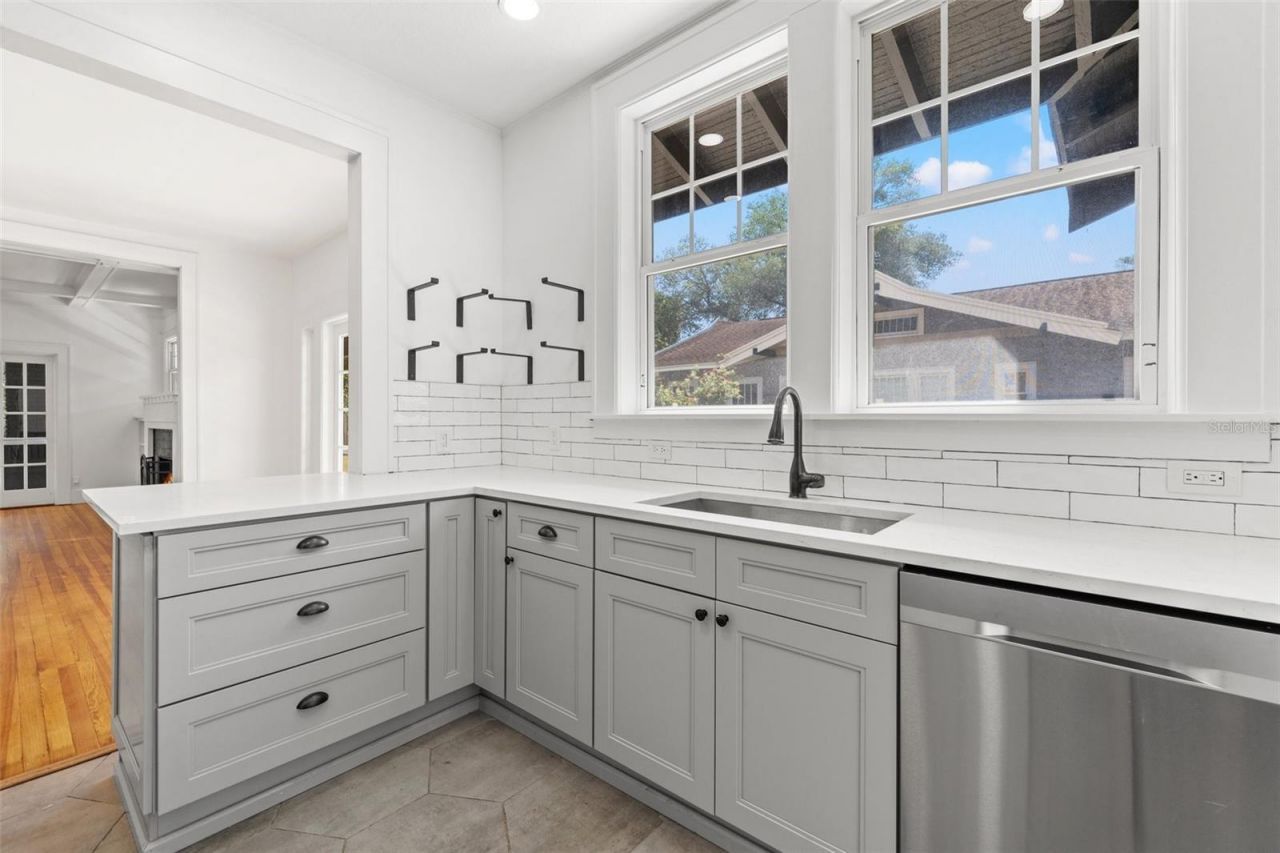 2830 2nd Avenue N, Saint Petersburg, FL 33713 Photo