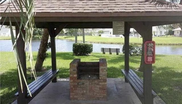 80 Vía De Casas Norte, Boynton Beach, FL 33426 Photo