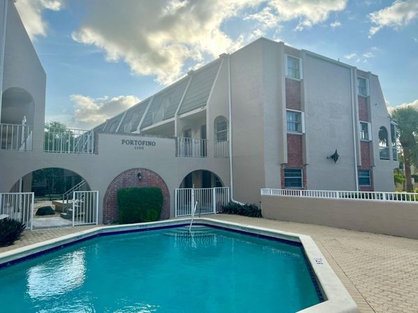 1100 SE 4th Avenue, Unit 37, Deerfield Beach, FL 33441