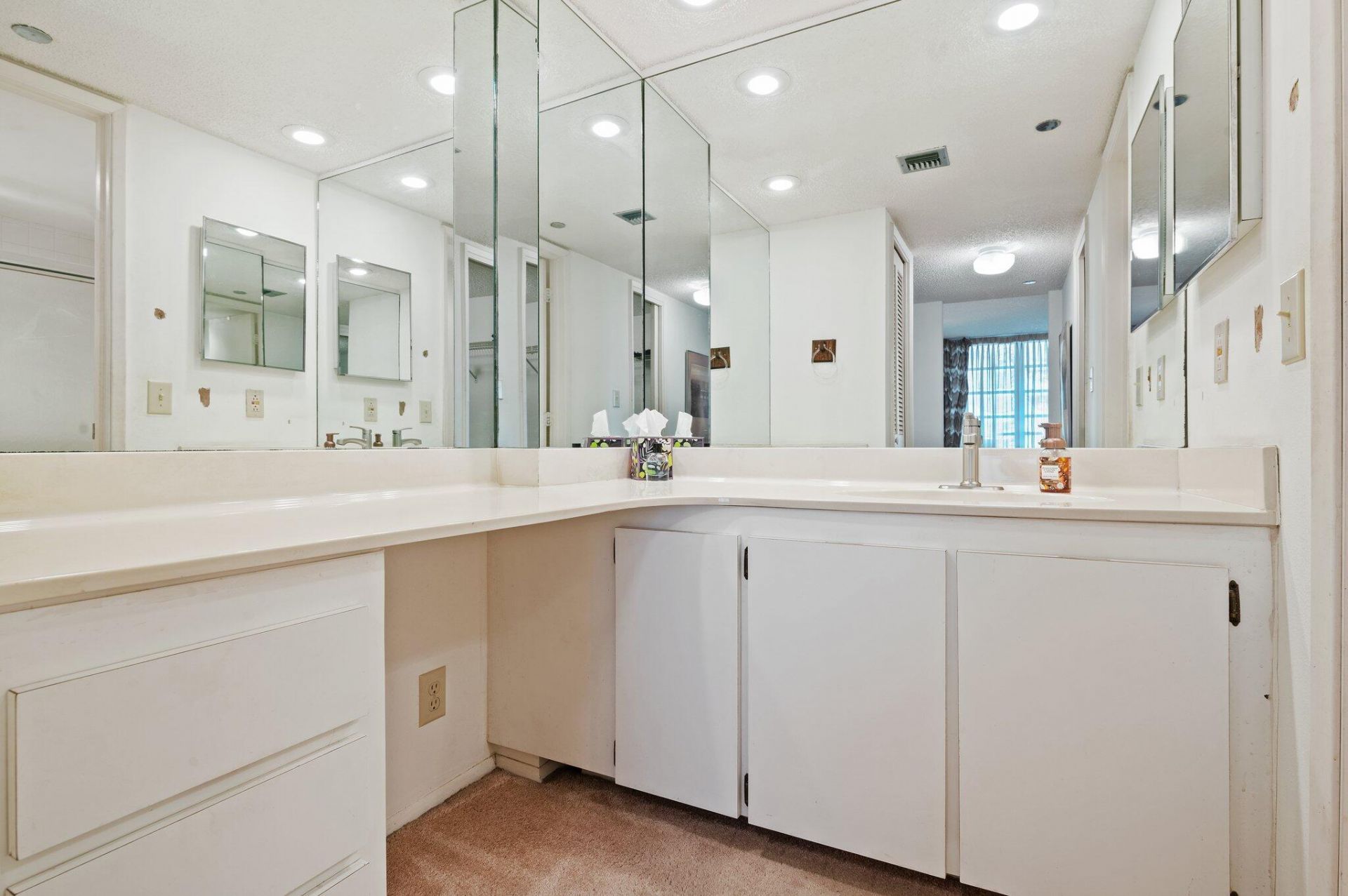 3520 Oaks Way, Unit 903, Pompano Beach, FL 33069 Photo