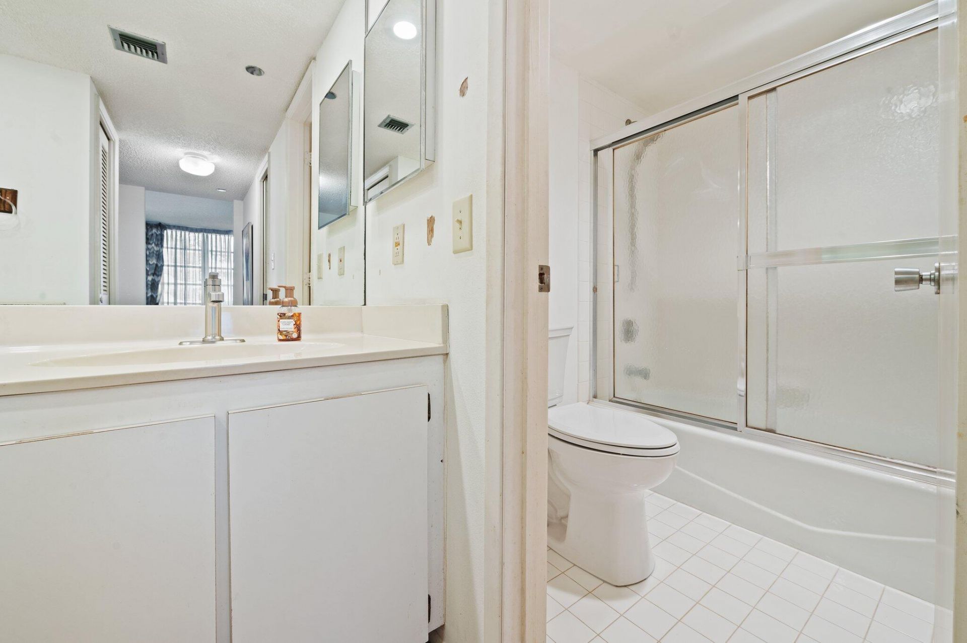 3520 Oaks Way, Unit 903, Pompano Beach, FL 33069 Photo