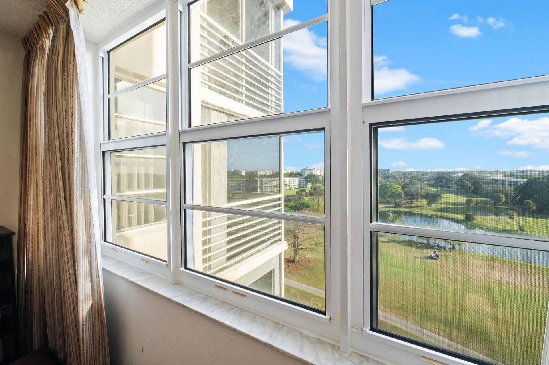 3520 Oaks Way, Unit 903, Pompano Beach, FL 33069 Photo