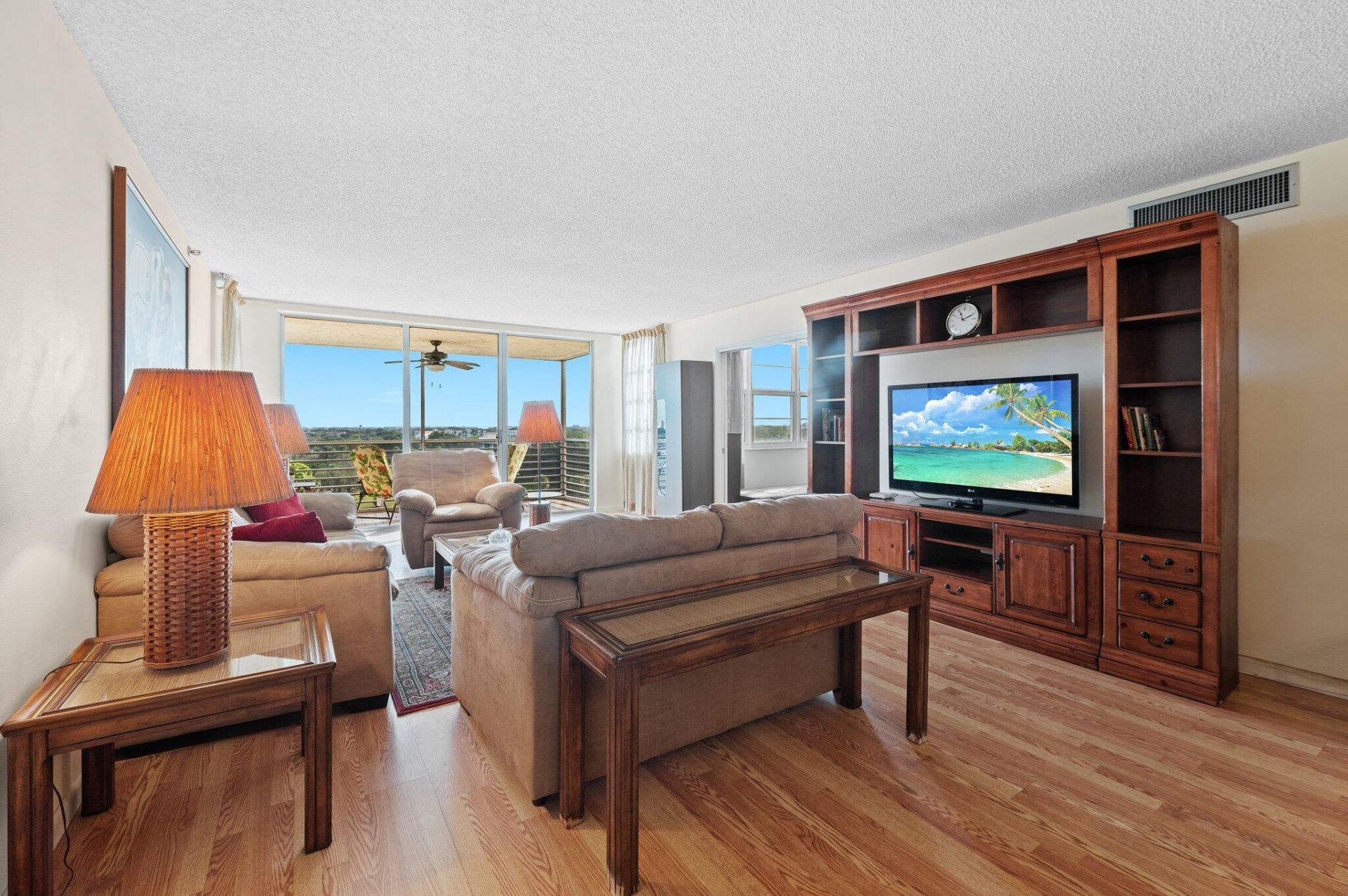 3520 Oaks Way, Unit 903, Pompano Beach, FL 33069 Photo