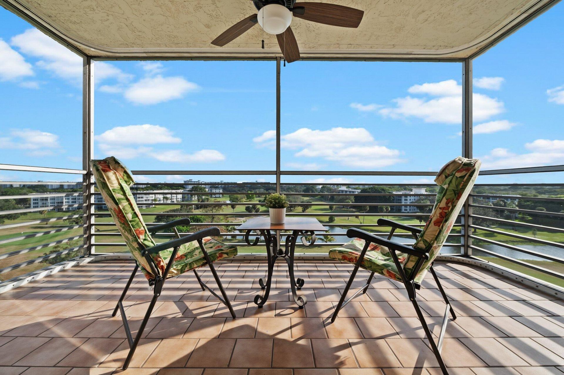 3520 Oaks Way, Unit 903, Pompano Beach, FL 33069 Photo