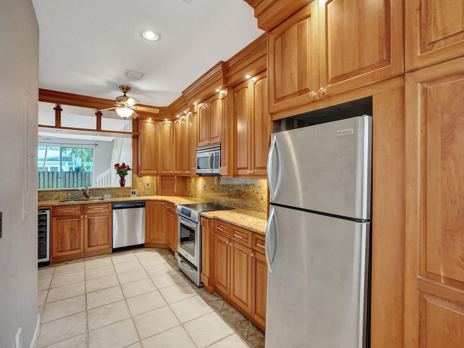 1210 W Las Olas Boulevard, Fort Lauderdale, FL 33312 Photo