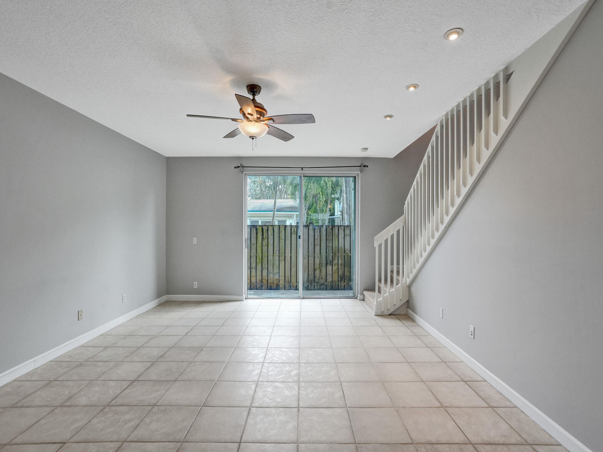 1210 W Las Olas Boulevard, Fort Lauderdale, FL 33312 Photo