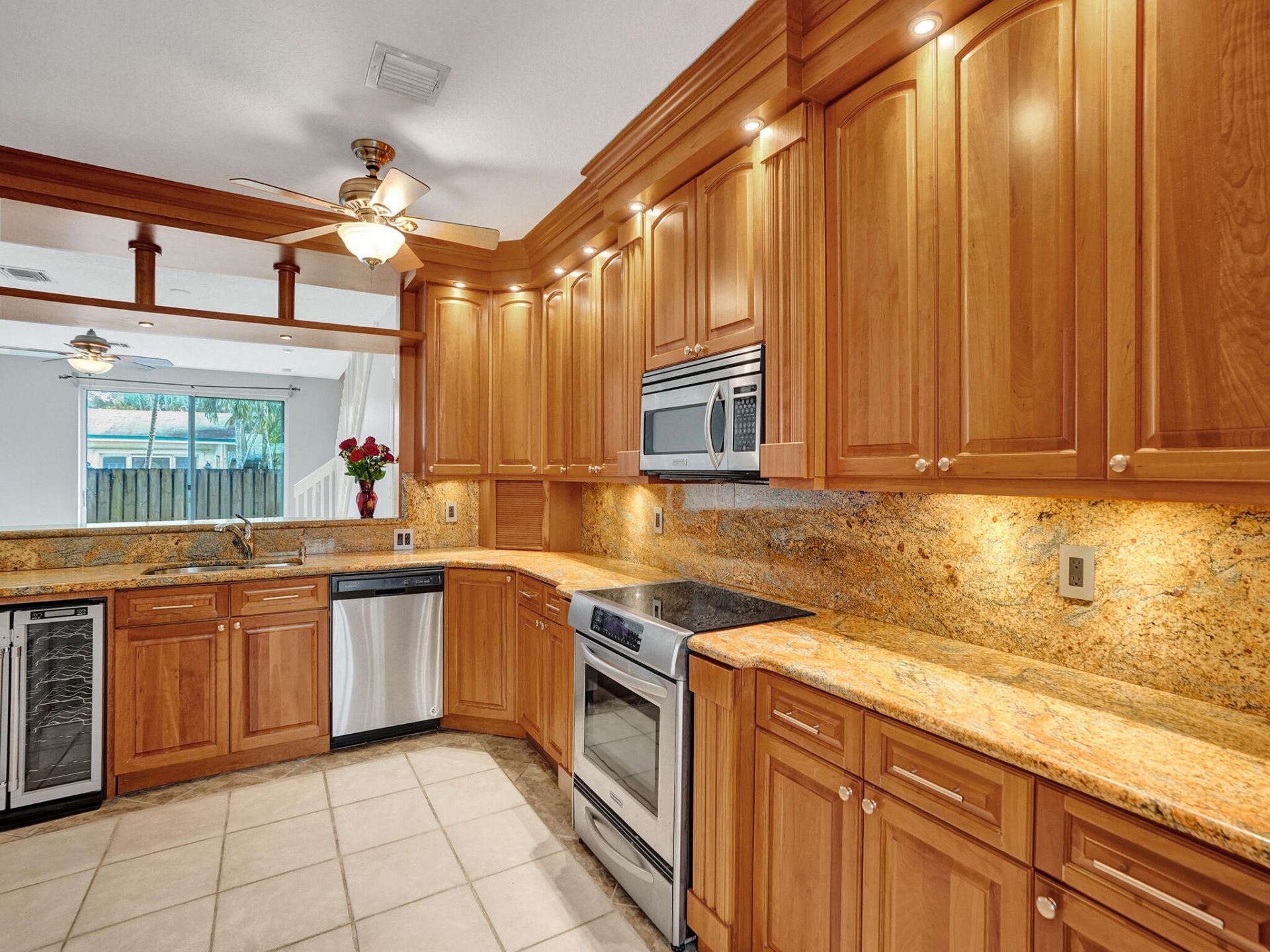 1210 W Las Olas Boulevard, Fort Lauderdale, FL 33312 Photo