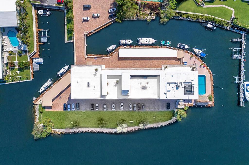 1160 Hillsboro Mile Hillsboro Mile, Unit 201, Hillsboro Beach, FL 33062 Photo