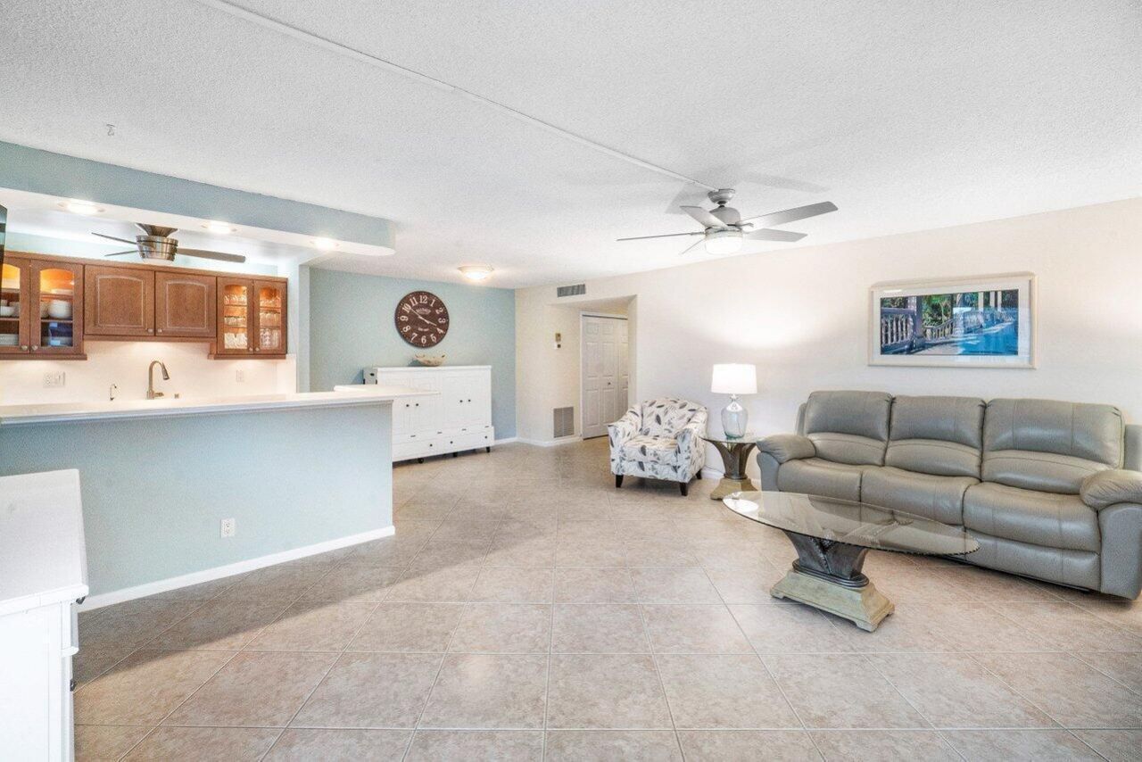 1160 Hillsboro Mile Hillsboro Mile, Unit 201, Hillsboro Beach, FL 33062 Photo