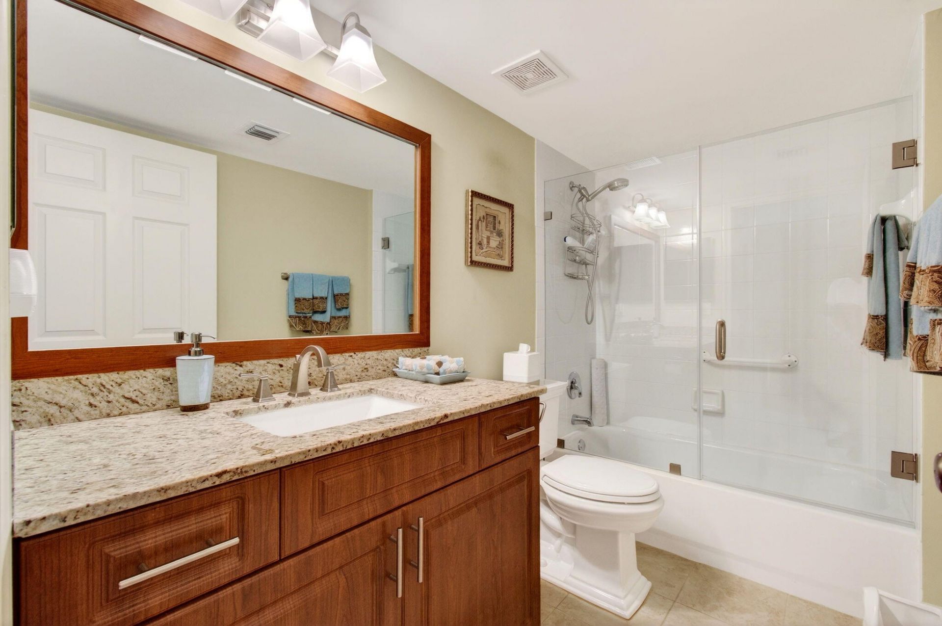 12511 Imperial Isle Drive, Unit 201, Boynton Beach, FL 33437 Photo