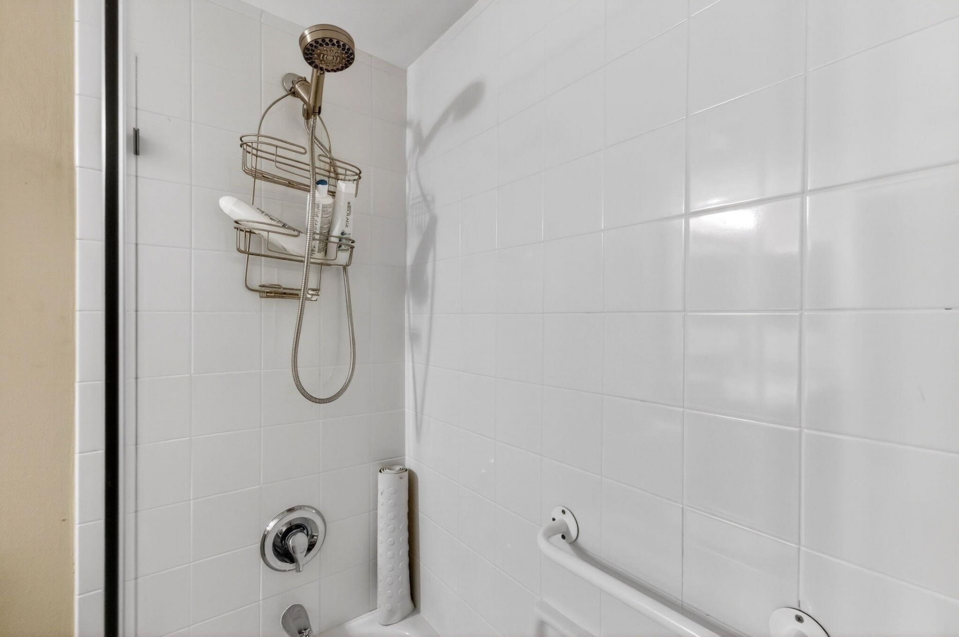 12511 Imperial Isle Drive, Unit 201, Boynton Beach, FL 33437 Photo