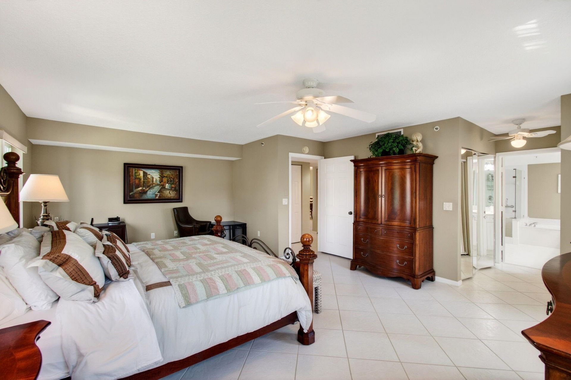 12511 Imperial Isle Drive, Unit 201, Boynton Beach, FL 33437 Photo