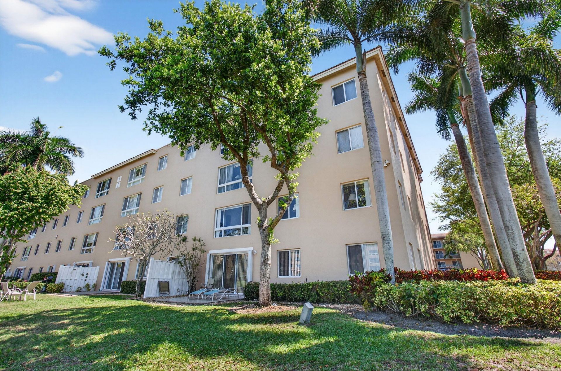 12511 Imperial Isle Drive, Unit 201, Boynton Beach, FL 33437 Photo