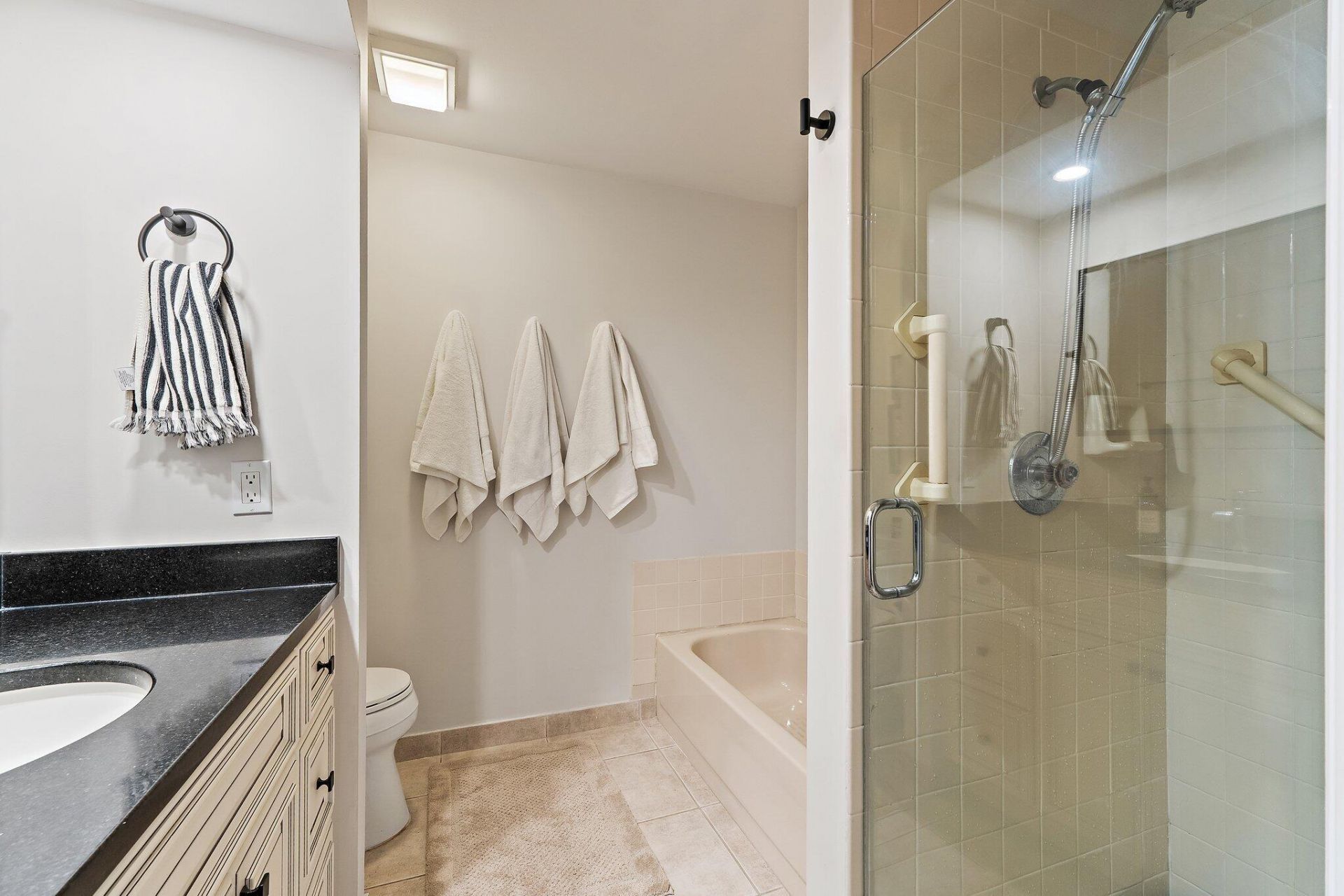 19 Lexington Lane W, Palm Beach Gardens, FL 33418 Photo