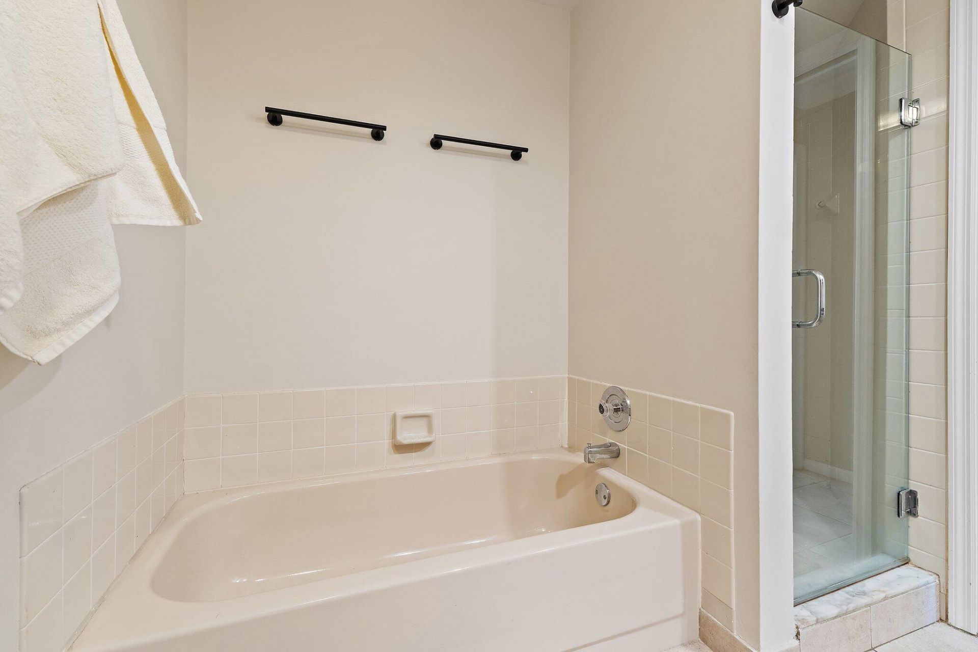 19 Lexington Lane W, Palm Beach Gardens, FL 33418 Photo