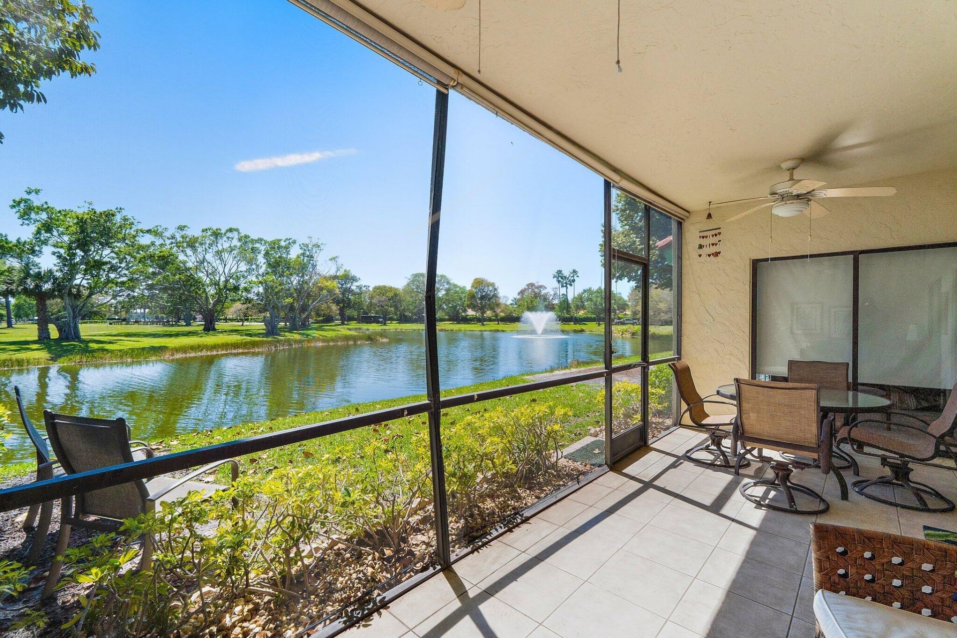 19 Lexington Lane W, Palm Beach Gardens, FL 33418 Photo