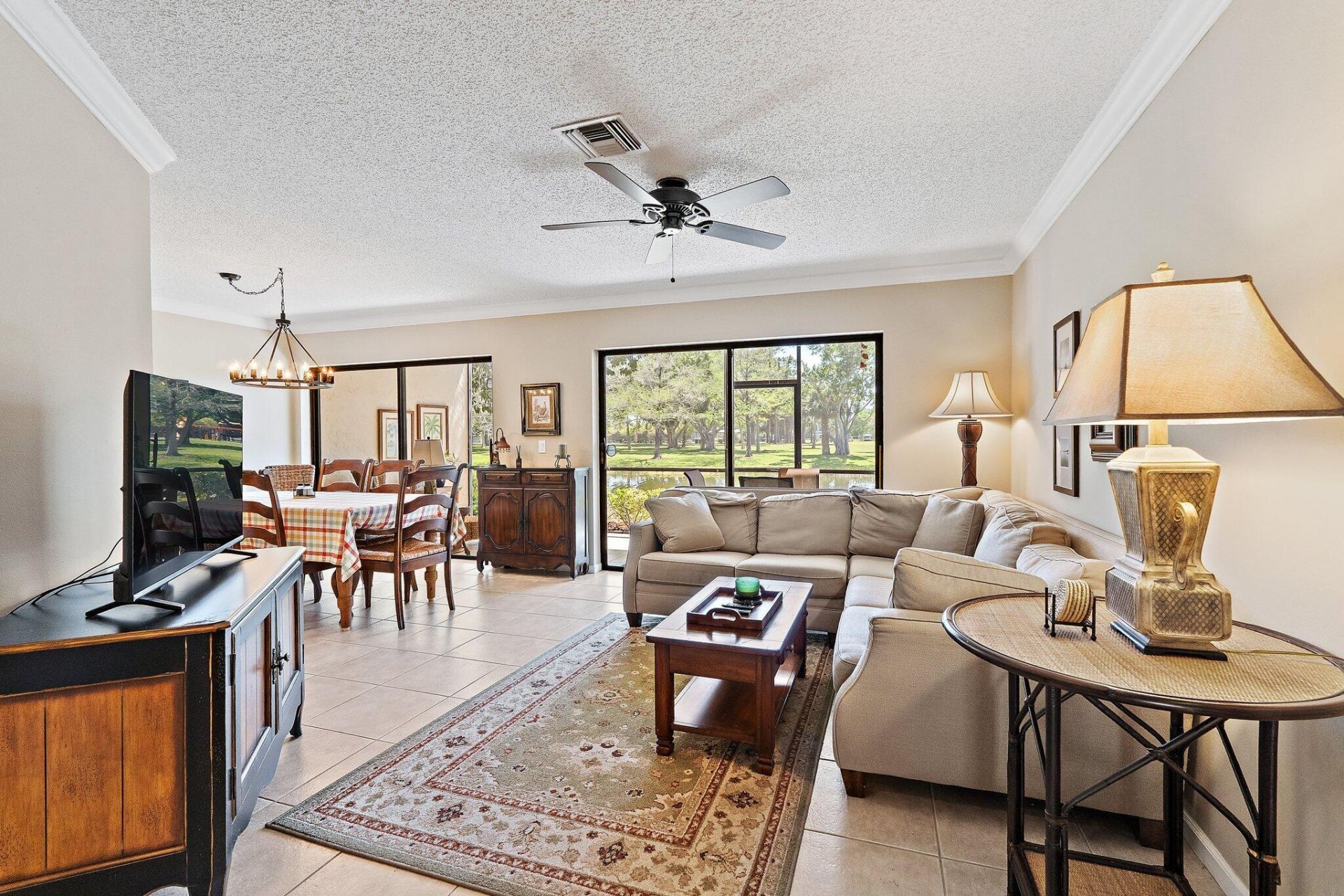 19 Lexington Lane W, Palm Beach Gardens, FL 33418 Photo