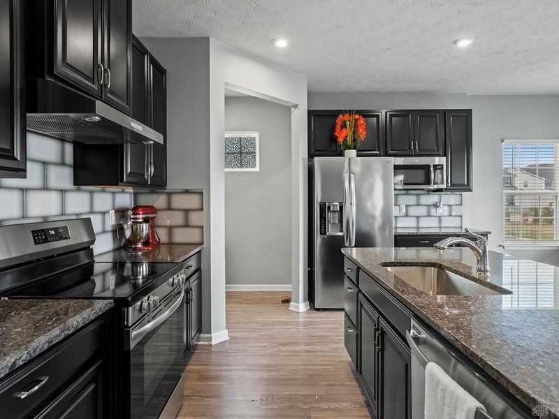 9184 Lakeside Street, Tipp City, OH 45371 Photo 11