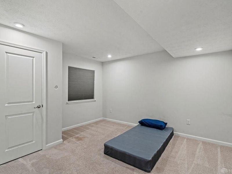 9184 Lakeside Street, Tipp City, OH 45371 Photo 32